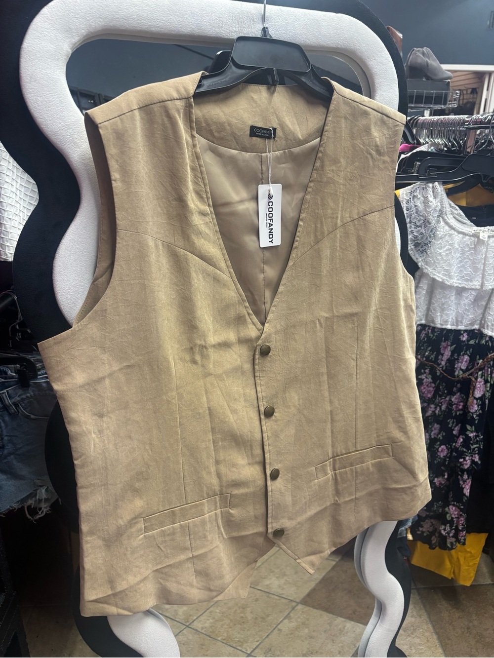 Cooper & Co. Women's Tan Linen Vest